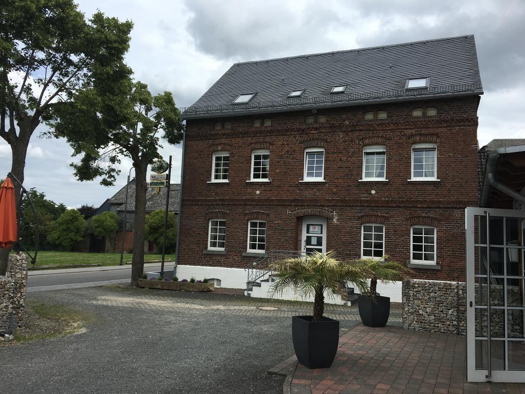 Village Hotel Lautzenhausen Eksteriør billede